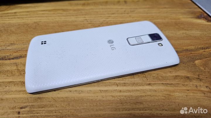 Смартфон LG K8 K350E 16Gb LTE