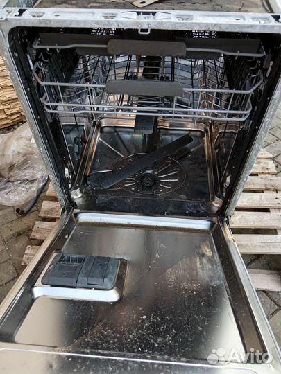 Посудомоечная машина electrolux