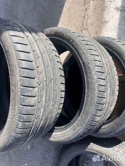 Delinte DS7 Sport 245/40 R18