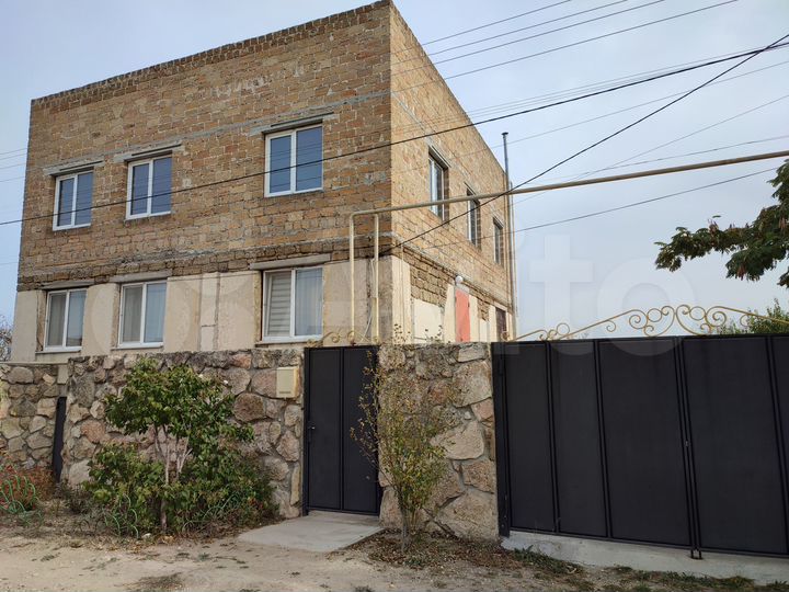 Коттедж 271,7 м² на участке 8 сот.