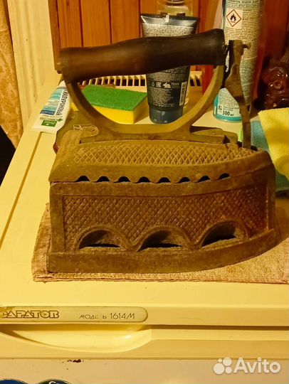 Старинный утюг на углях, (раритет)