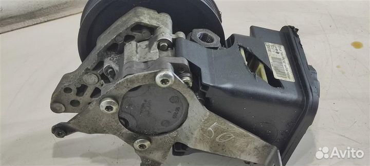 Насос гидроусилителя руля 7693974101 3.0 Турбо д