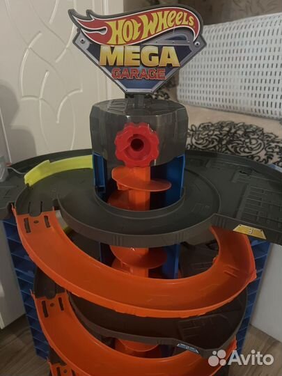Hot wheels гараж