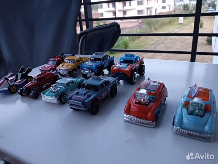 Hot Wheels машинки