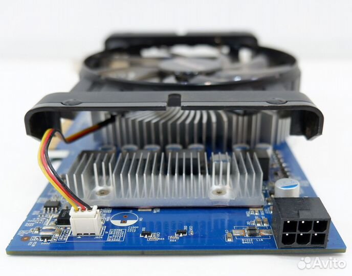 Видеокарта gigabyte GeForce GTX 550 Ti GV-N550D5-1