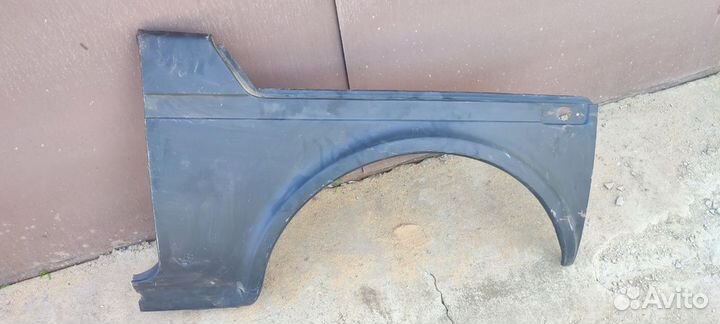 Передние правое крыло на Ниву