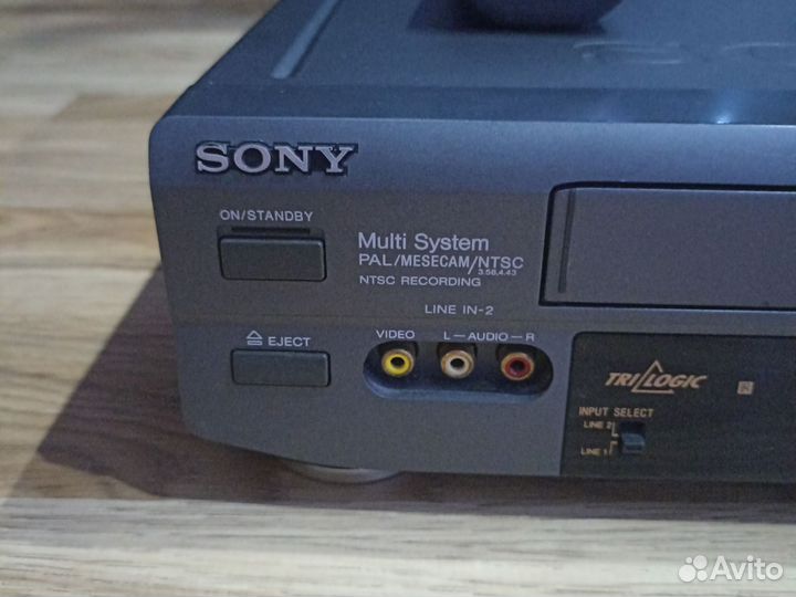 Видеомагнитофон