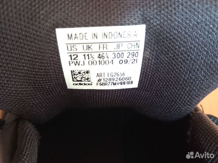 Кроссовки Adidas новые