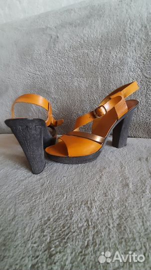 Босоножки 39