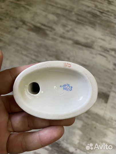 Статуэтка фарфор. Молодая купальщица