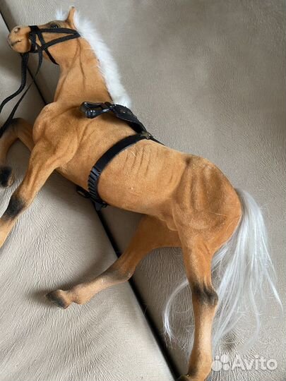 Лошадки игрушечные