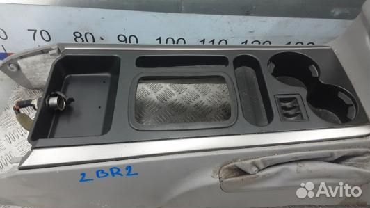 Подлокотник центральный KIA sorento 1 (2BR02IX01)