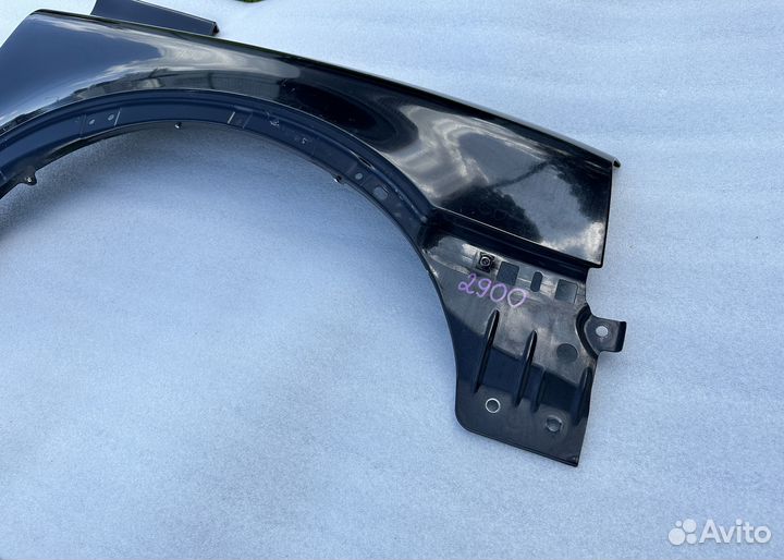 Крыло переднее правое 30796495 Volvo XC90