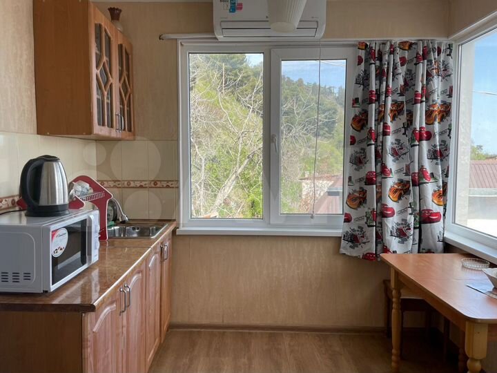 Комната 16 м² в 2-к., 1/2 эт.