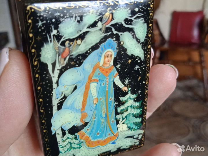 Лаковая шкатулка Палех, худ. Котов