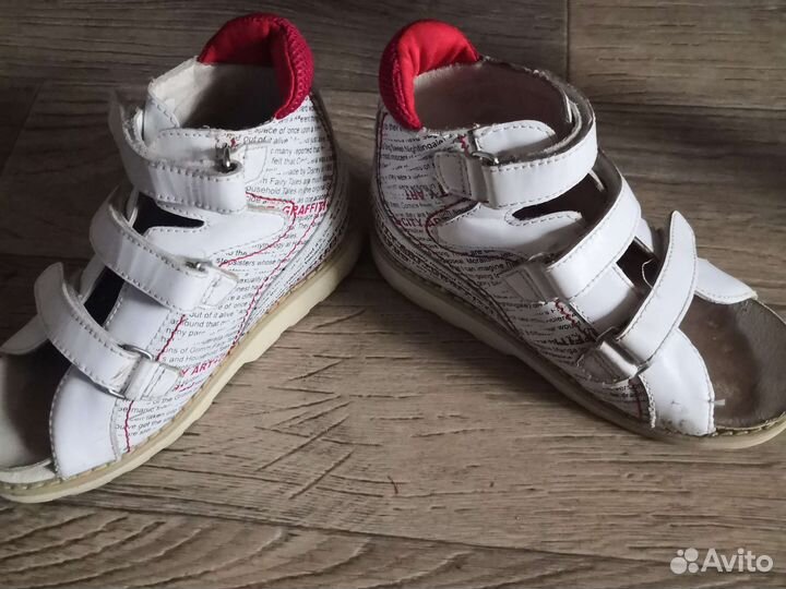 Сандалии для девочки