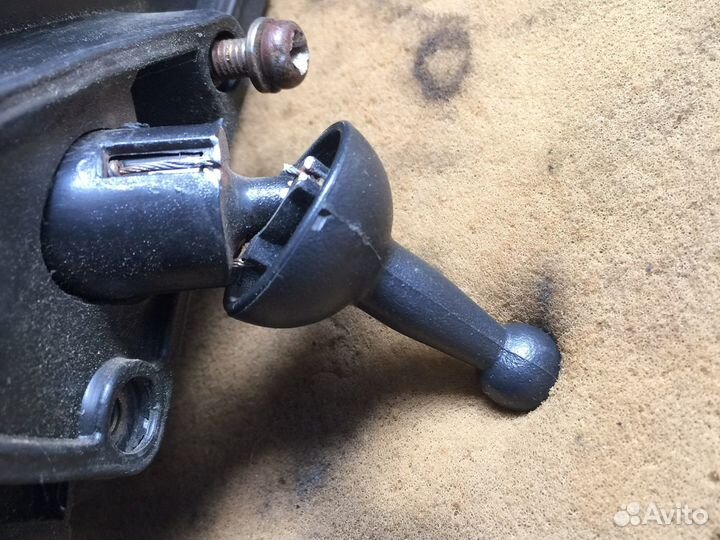 Зеркало правое Hyundai Accent