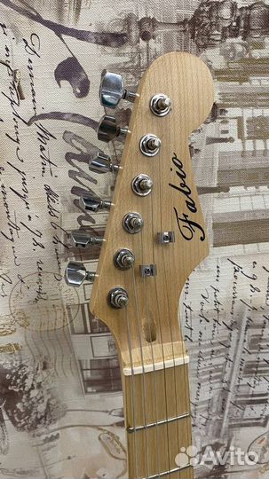Электрогитара Fabio Stratocaster