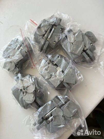 Скрытые дверные петли 6шт