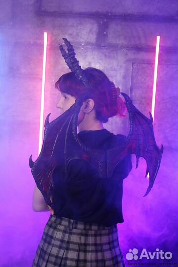 Крылья черные и рога прокат