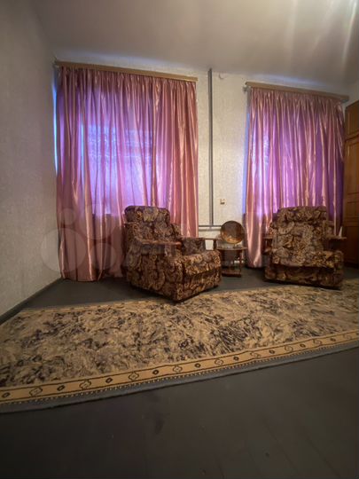2-к. квартира, 54 м², 1/2 эт.