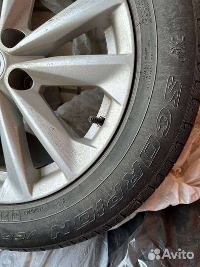 Pirelli scorpion verde 215 60 r17 на Nissan Qashqa