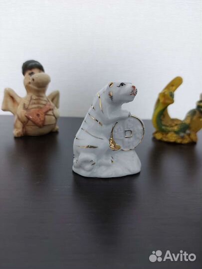 Фарфоровые статуэтки (символы года)
