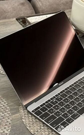 Зачасти Apple MacBook 12 retina