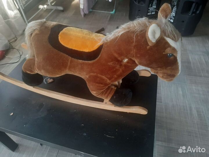 Качалка лошадь
