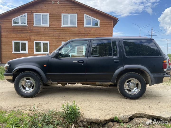 Ford Explorer 4.0 МТ, 1996, 350 000 км