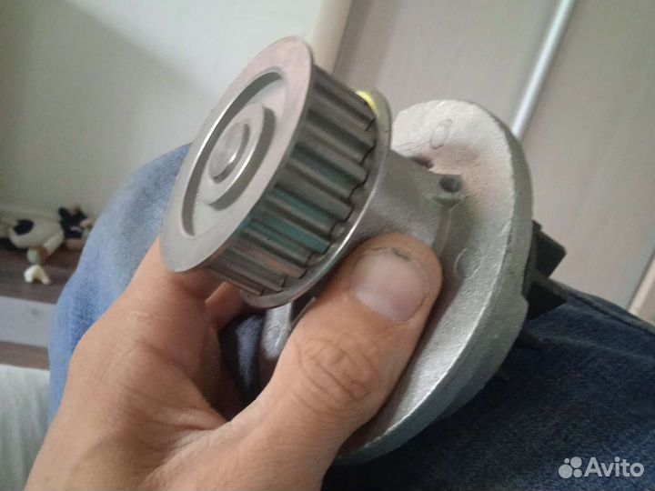 Водяная помпа chevrolet lanos