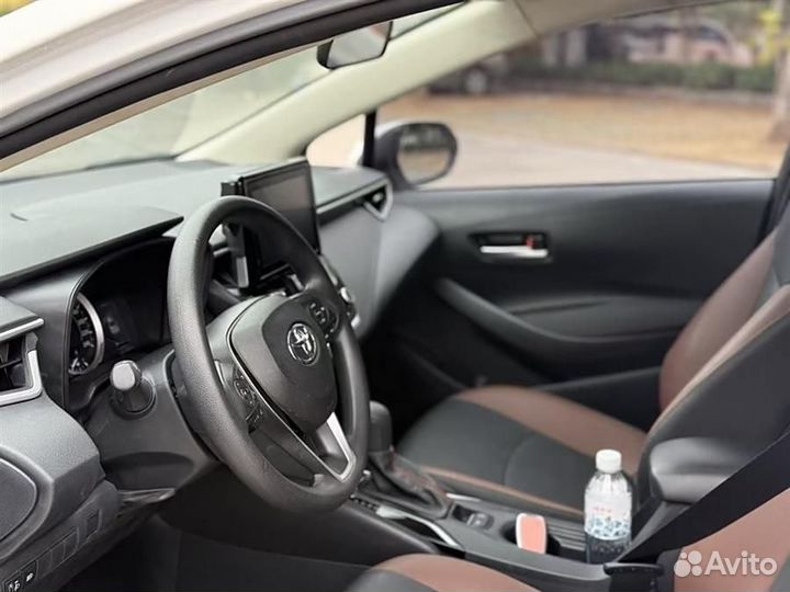 Toyota Corolla 1.2 CVT, 2021, 36 000 км