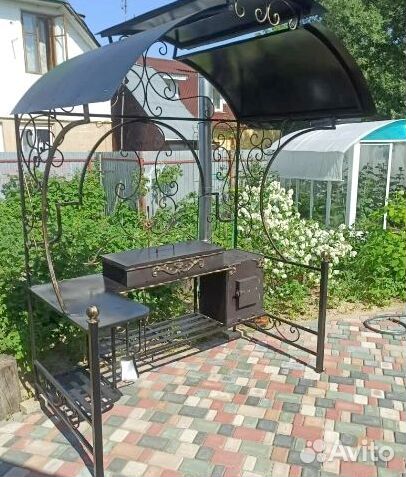 Мангальная зона с крышей