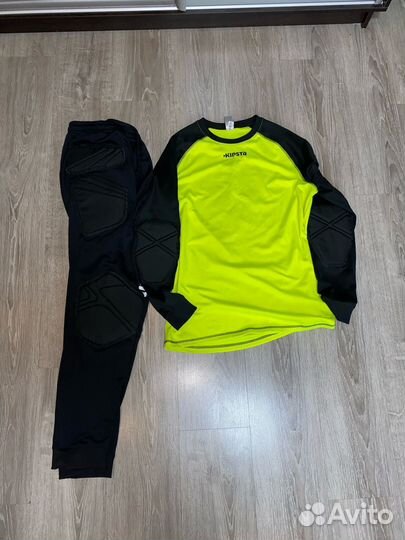 Футбольная экипировка вратаря