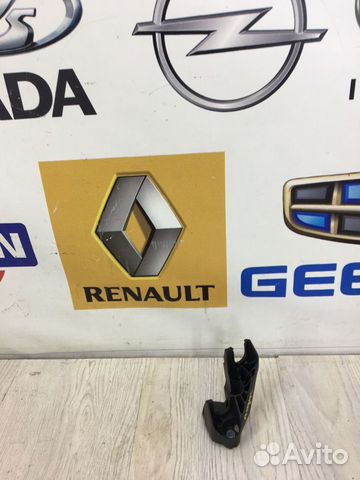 Кронштейн крепление троса кпп Renault sandero 2