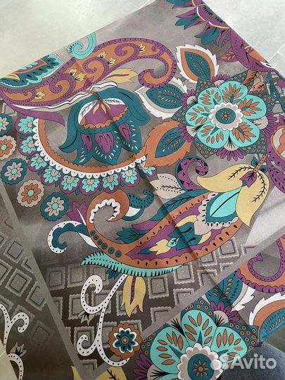 Шарфы платки палантины