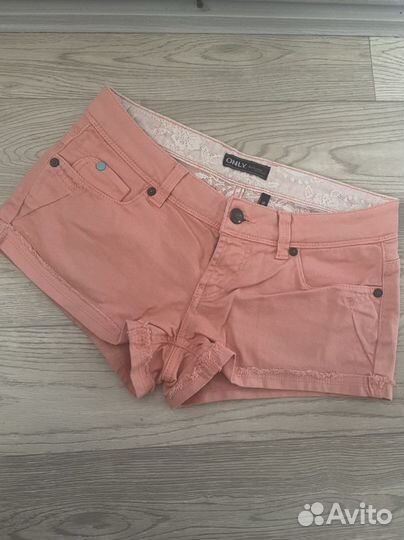 Шорты женские