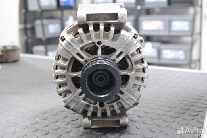 Генератор Mercedes Benz C220, E220, V220 б/у