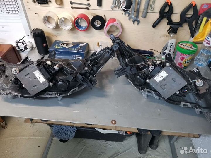 Продам фары Toyota RAV4 xa50 led, комплект