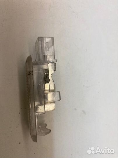 Плафон подсветки салона Audi A6 C6 2.0 2008