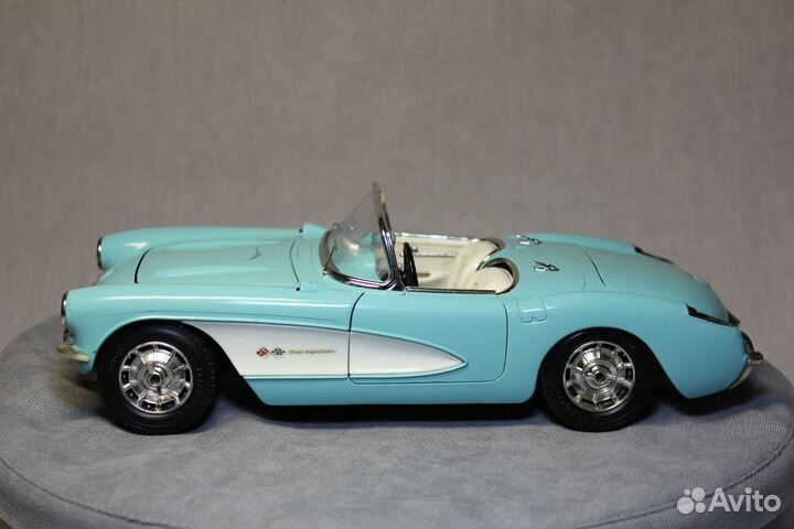 Модель chevrolet corvette 1957 Bburago