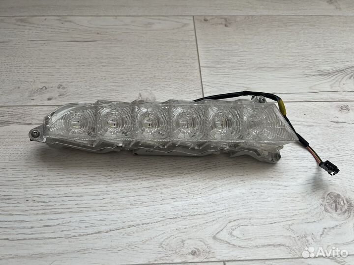 Ходовые огни Land Cruiser 200