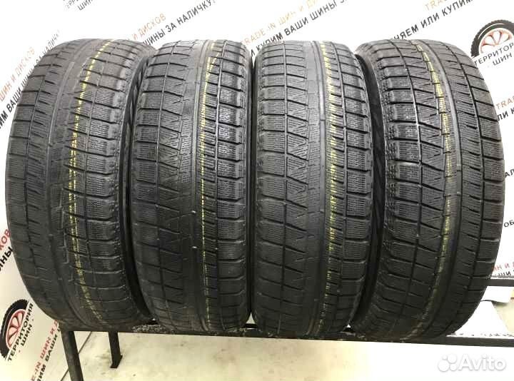 Bridgestone Blizzak Revo GZ 215/60 R17 96S
