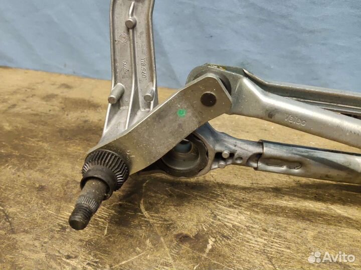 Трапеция стеклоочистителя BMW E90 LCI рестайлинг