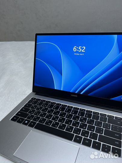 Huawei matebook d 14 i3/256