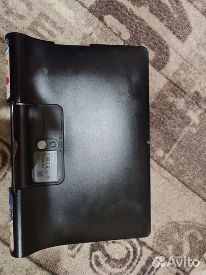Планшет Lenovo Yoga