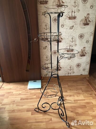 Подставка под цветы