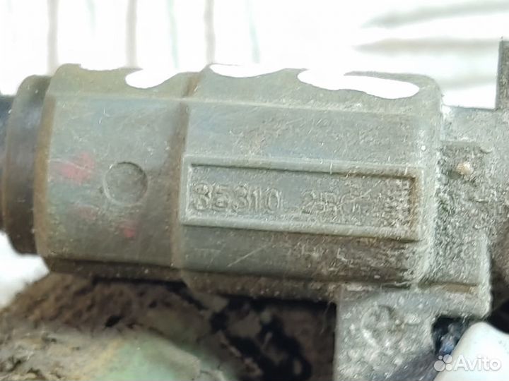 Форсунка двигателя Kia Ceed 2007-2012