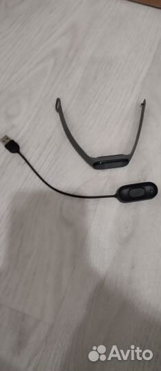 Часы Mi band 4