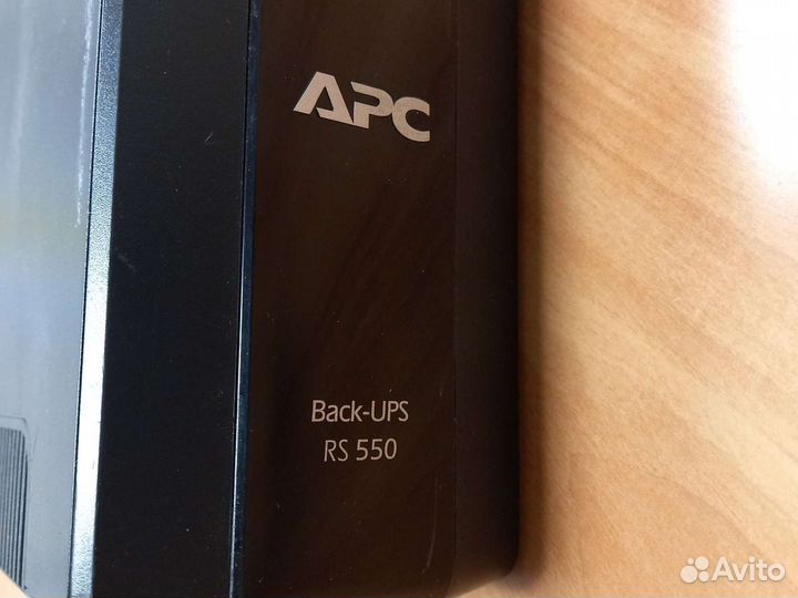 Ибп APC RS 550